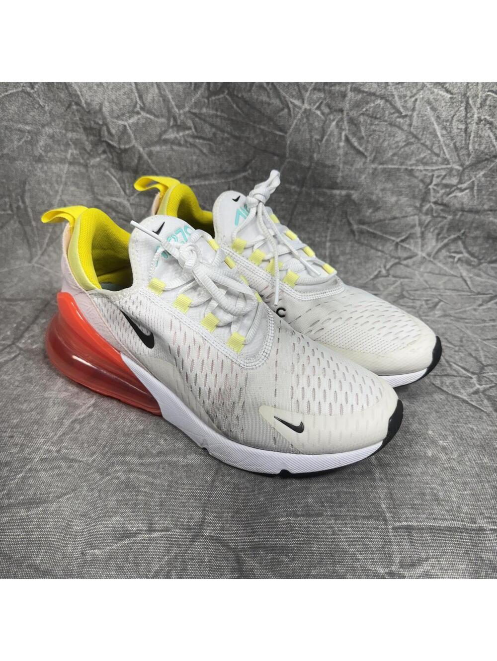 Nike Shoes Women's 8 Crimson Air Max 270 FZ3624-100